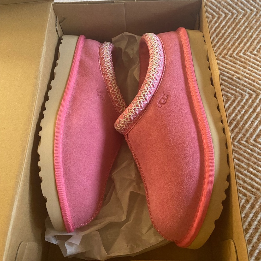Tasman Uggs slippers